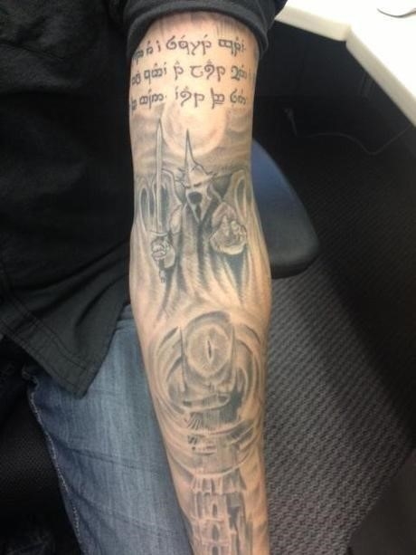 10 amazing lord of the rings tattoos L G9cQv5