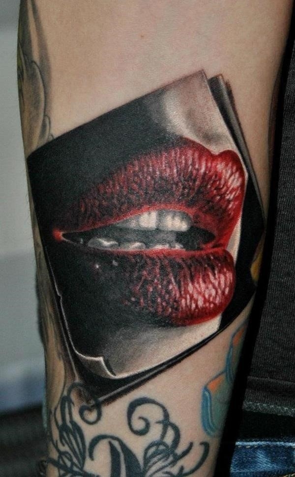 39 Attractive Kiss Tattoos On Neck  Tattoo Designs  TattoosBagcom