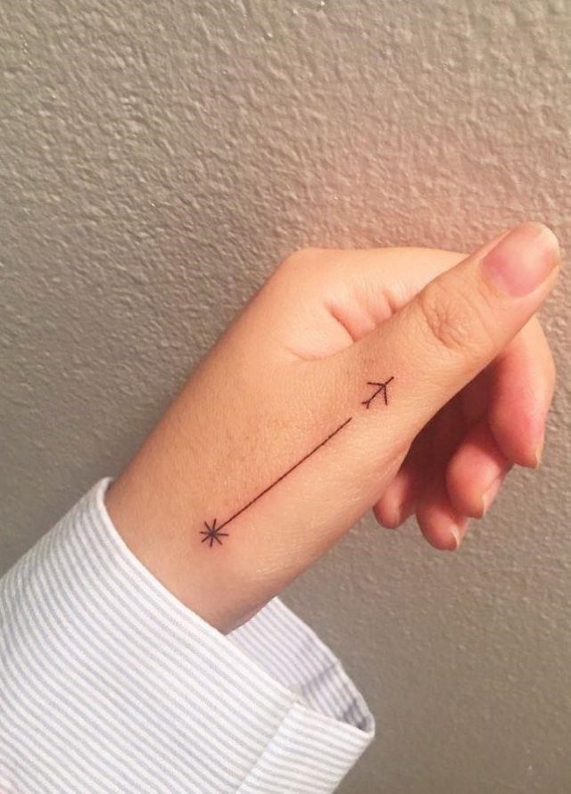 40 Amazingly Tiny And Cute Tattoos Every Women Would Want 18