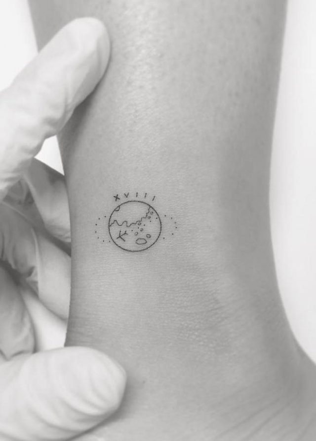 40 Amazingly Tiny And Cute Tattoos Every Women Would Want 33