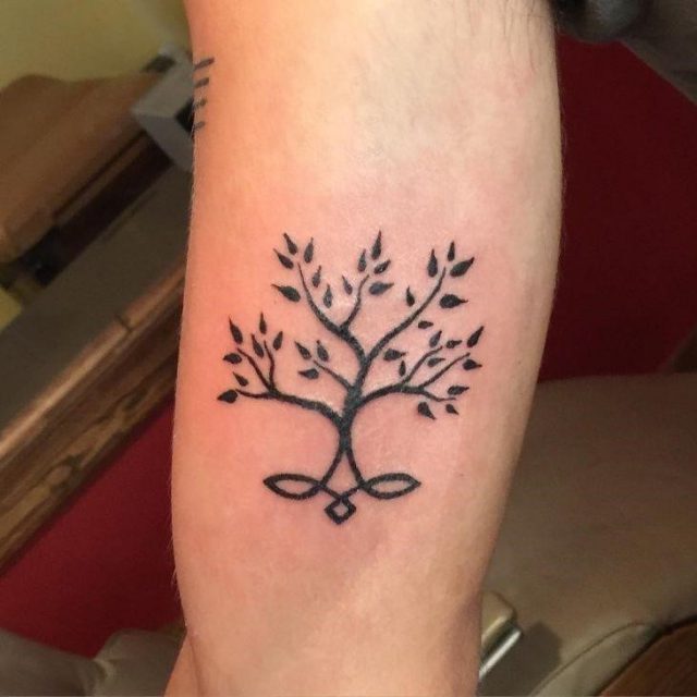 5bb1a8cb1359d619166960b93caea6cf  tree tattoo designs small tattoo designs