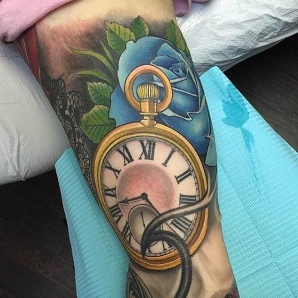 Rose and pocket watch tattoo  Tattoos oberarm Tattoos Tattoo ideen