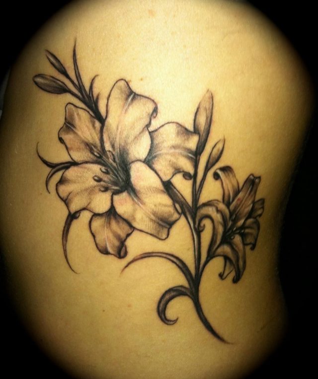 Hawaiian Flower Tattoo