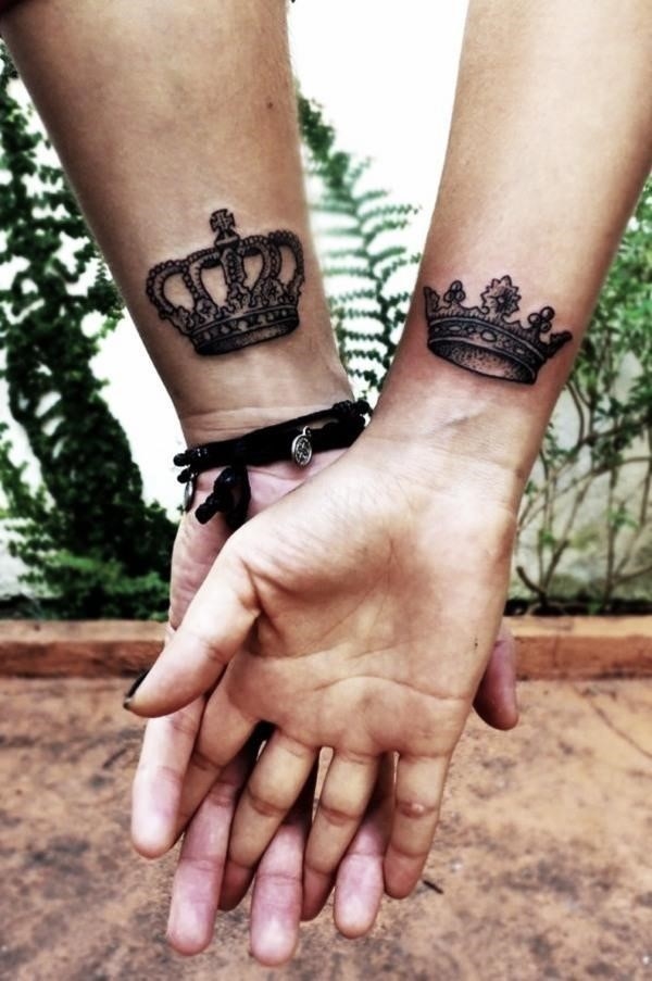 31 Crown Tattoo Ideas That Fit Royalty  Styleoholic