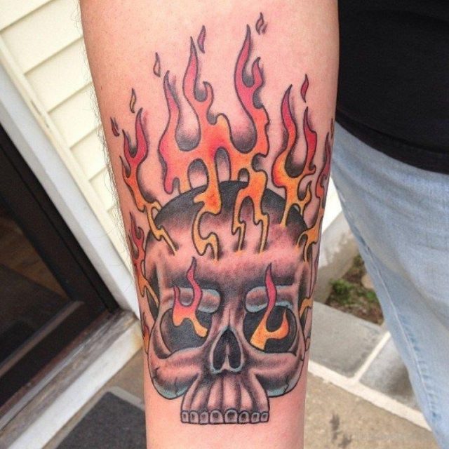 Skull And Flame Tattoo TB1092