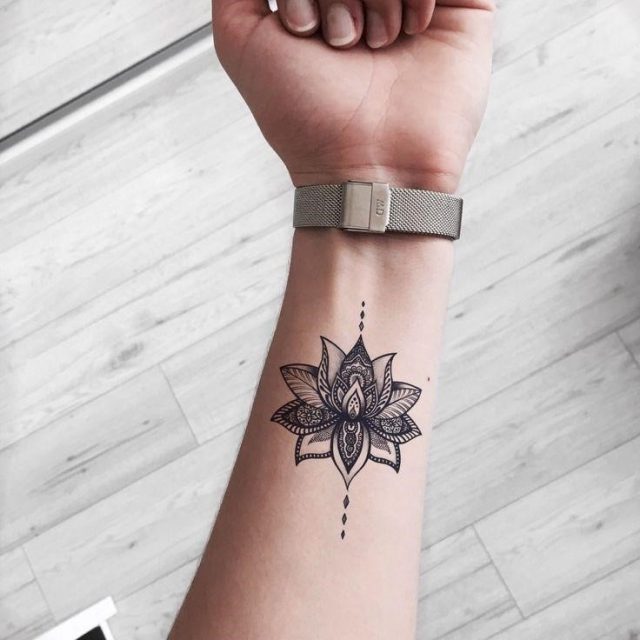 Tattoo Trends 37 Cute and Beautiful Small Tattoo Ideas for Women