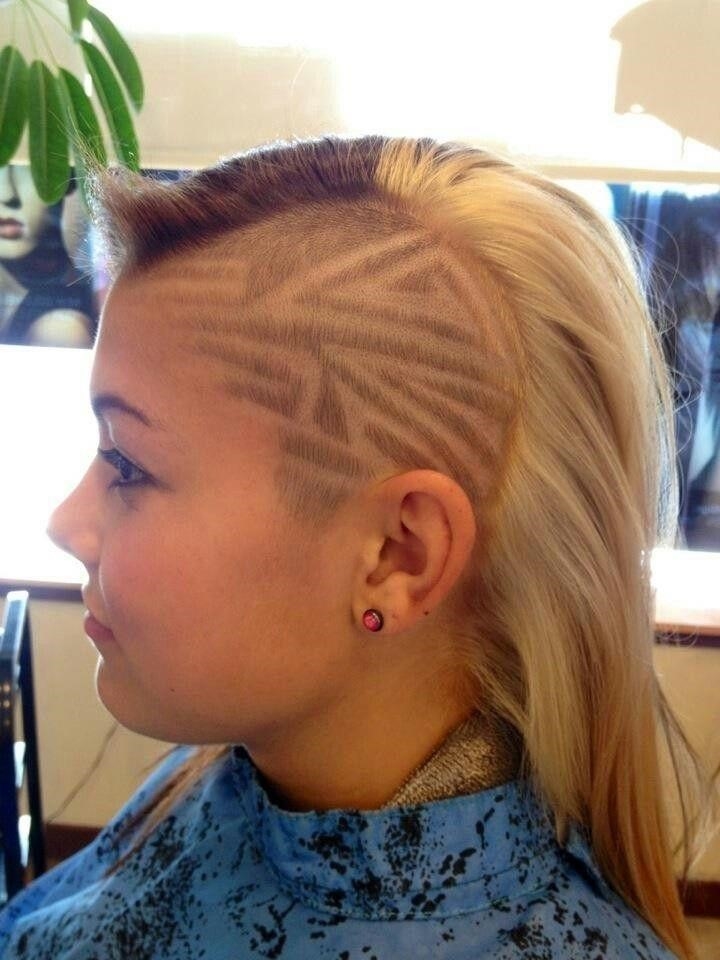 54 Badass Undercut Hair Tattoos for Women in 2022  Glowsly