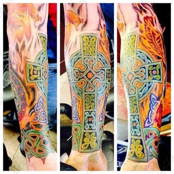 Celtic cross tattoos featured