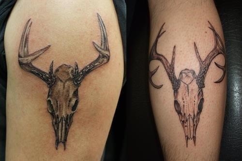 Deer skull, floral, flowers, tattoo, back tat, black and grey, buck. Art by  John Herndon. | Deer skull tattoos, Deer tattoo, Skull tattoos