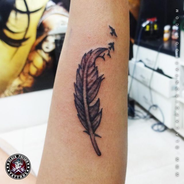 Feather birds tattoos designs ideas 211
