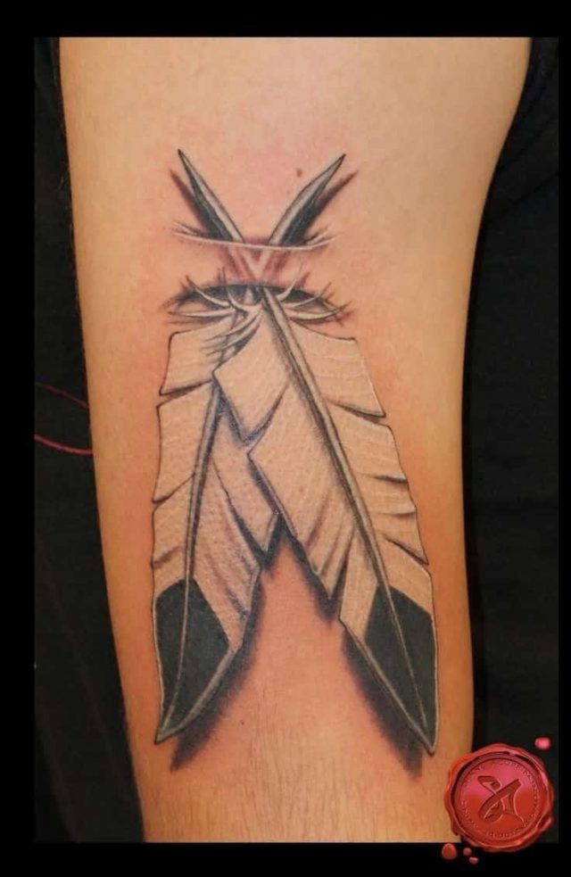 Feather tattoos 40