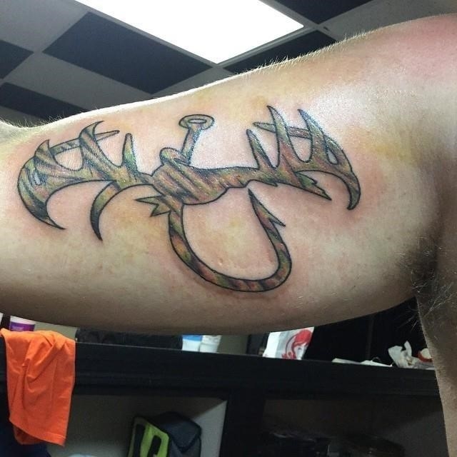 50 Spectacular Hunting Tattoos  Veo Tag