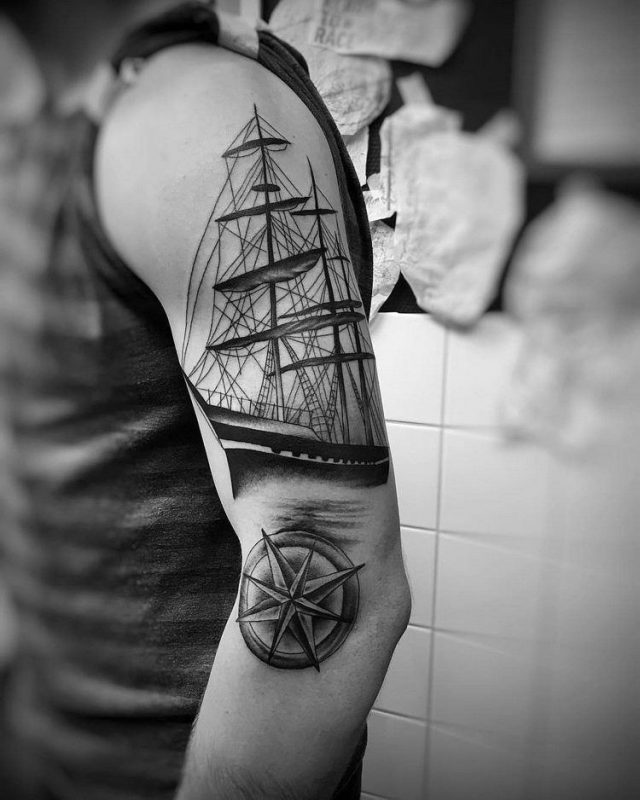 Kompass tattoo maritim schiff meer