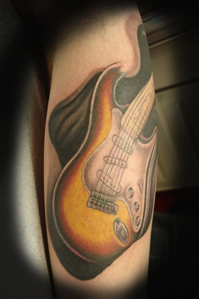 Leg tattoo guitar 1 img1419