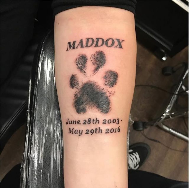 Memorial tattoo paw