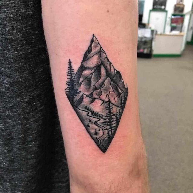 Mountain tattoo 75